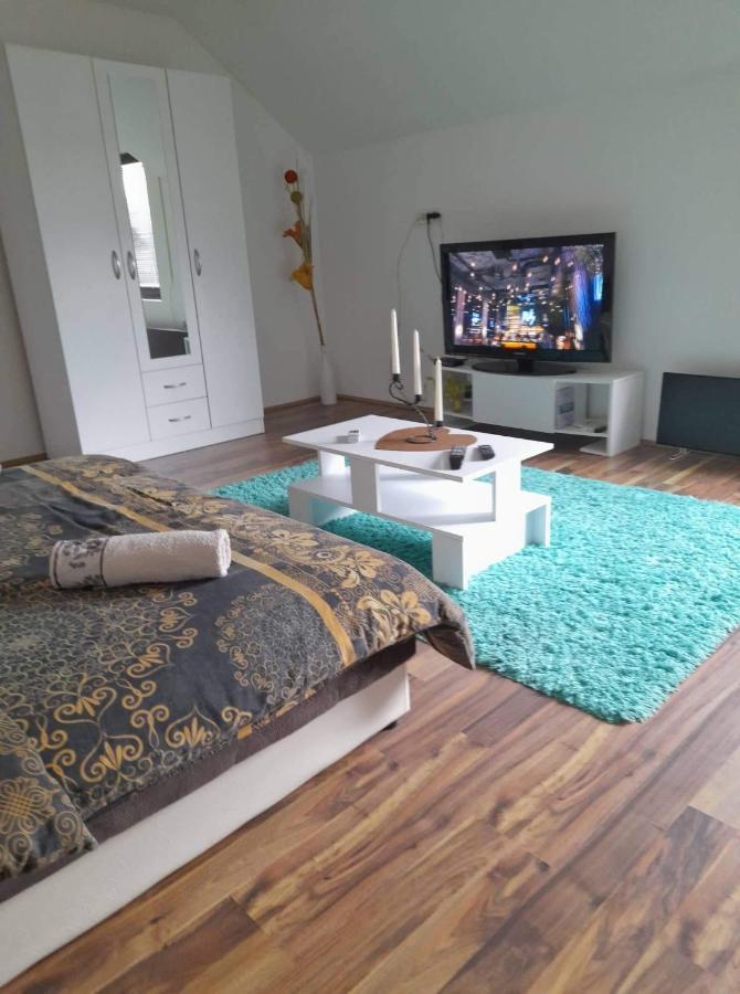 Stan Na Dan Gornji Milanovac-Centar-Nova Gradnja Apartment Exterior photo